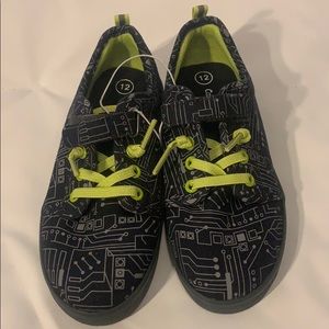 Kids shoes